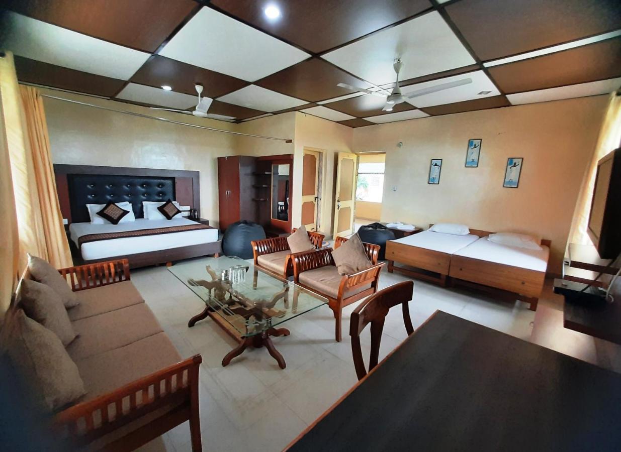 Pops Resort Pālampur Esterno foto