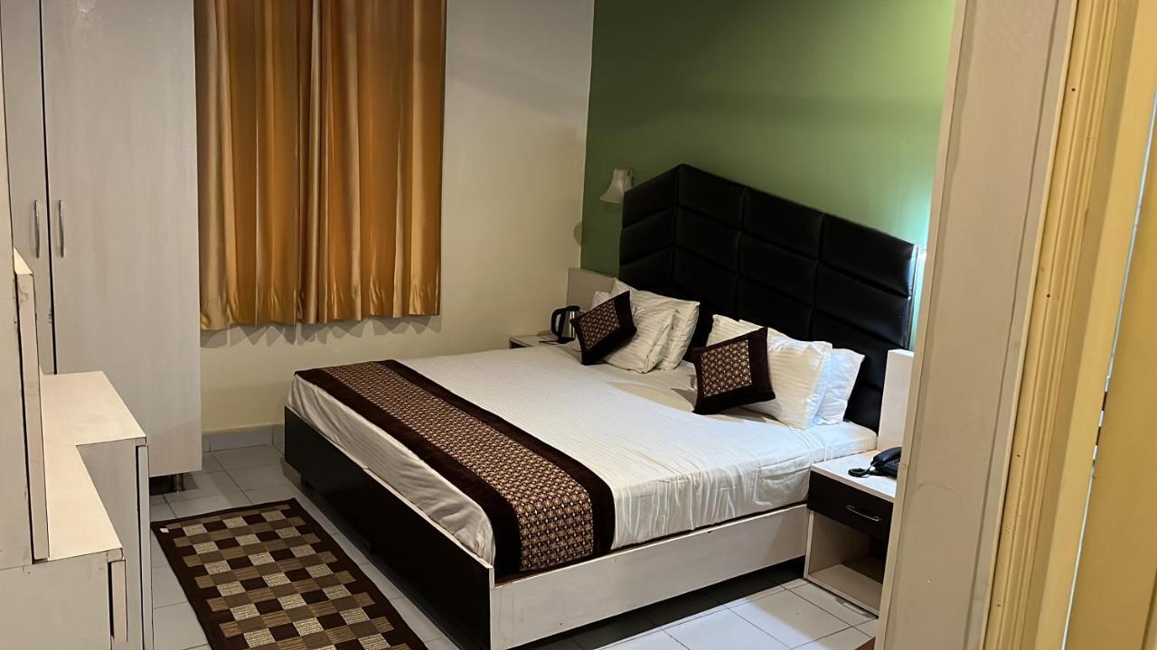 Pops Resort Pālampur Esterno foto