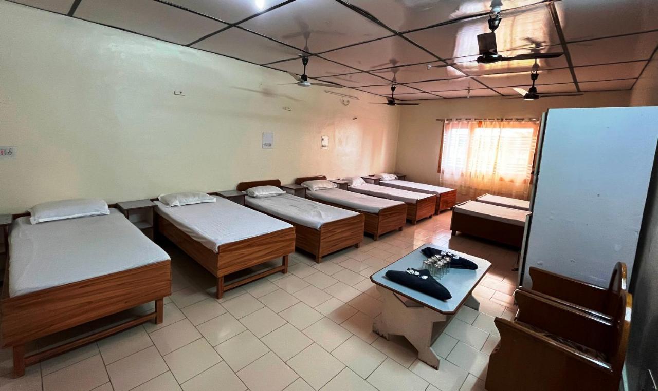 Pops Resort Pālampur Esterno foto