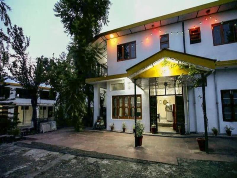 Pops Resort Pālampur Esterno foto