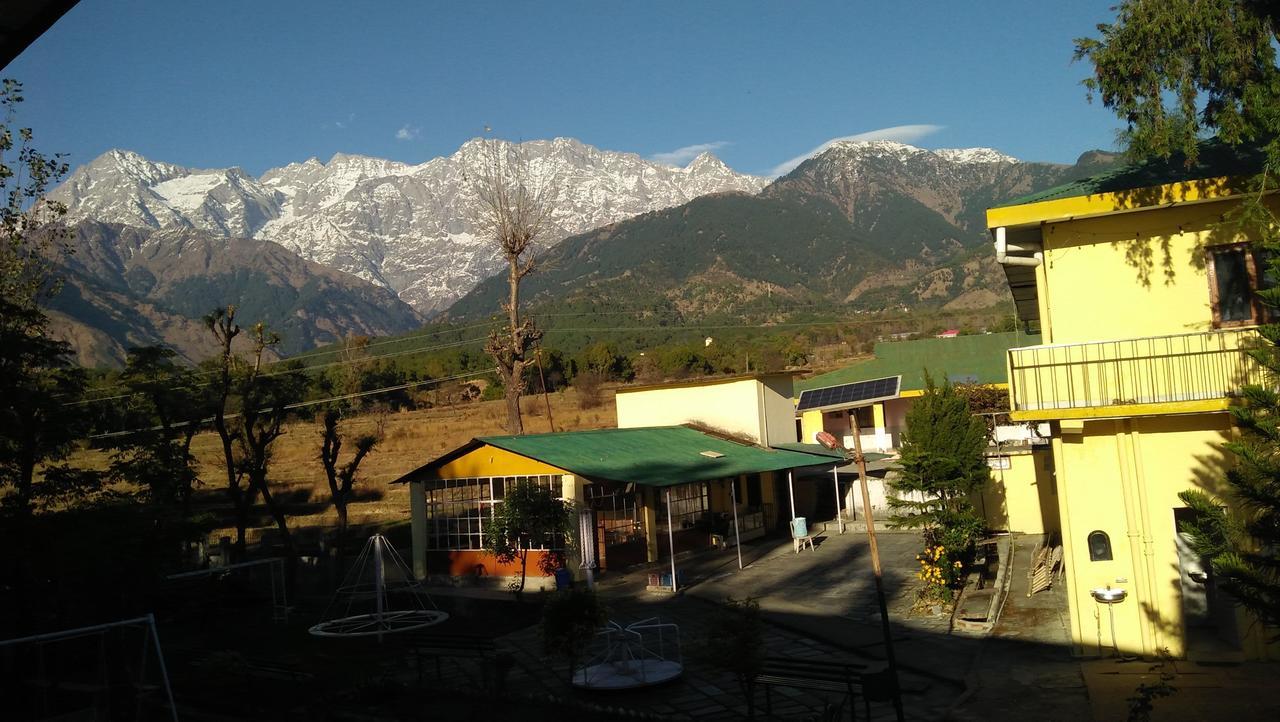 Pops Resort Pālampur Esterno foto